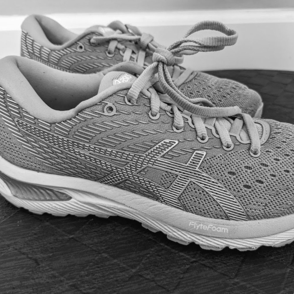 Asics Women's GEL-CUMULUS 22 8